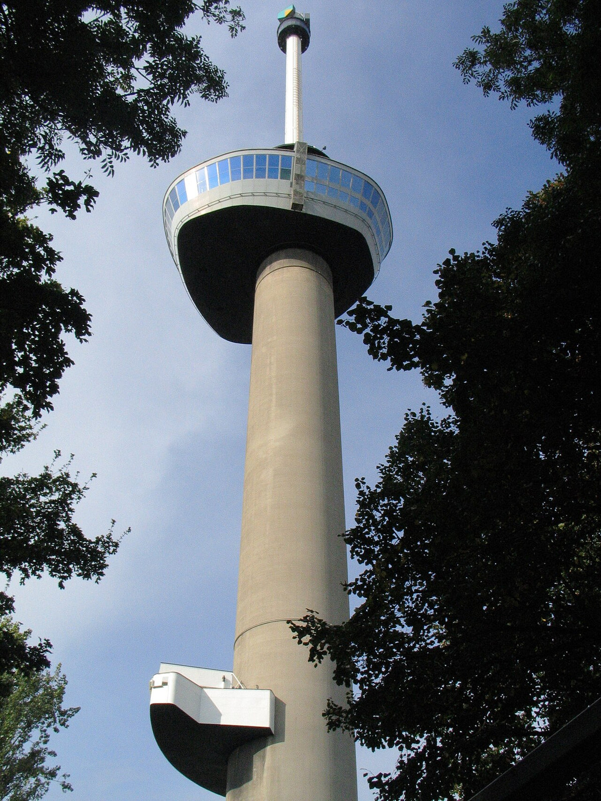 De Euromast in Rotterdam