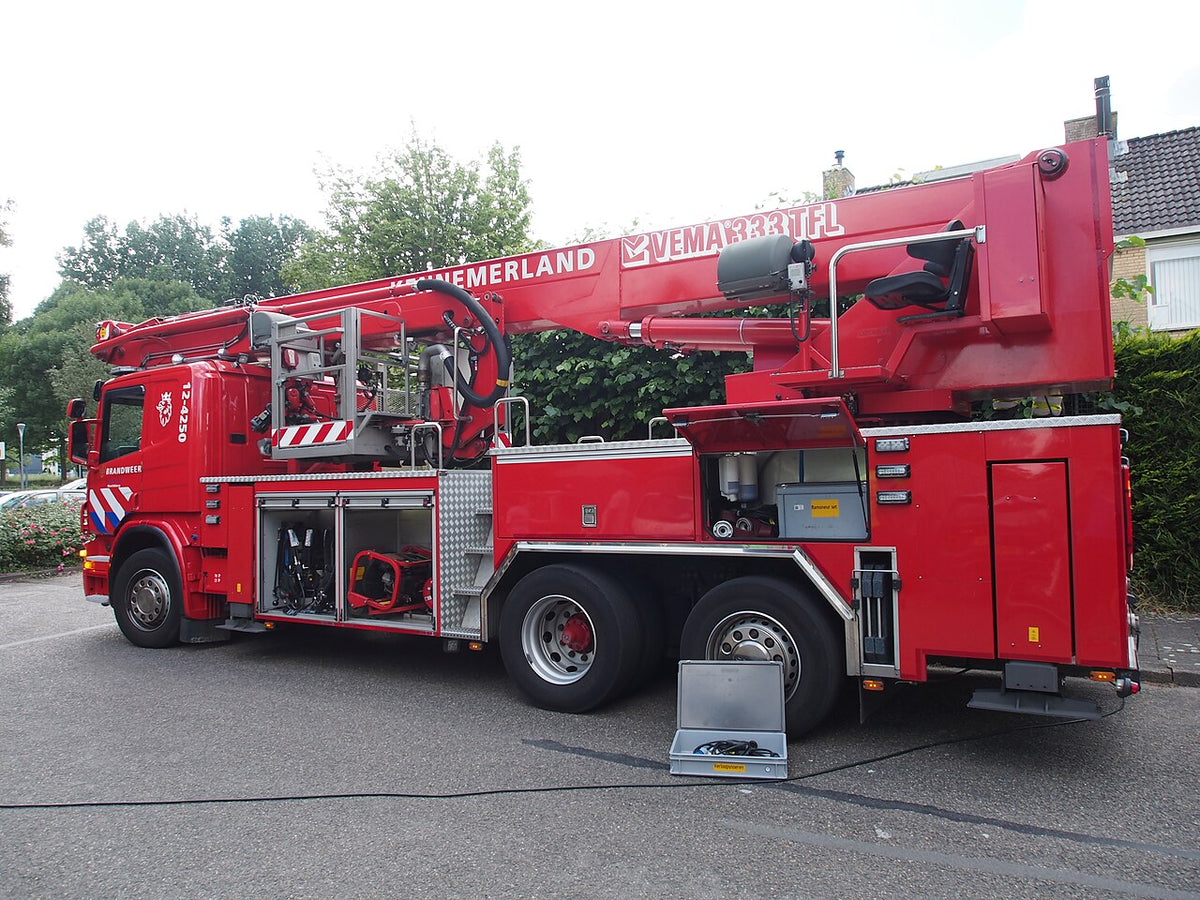 Brandweerwagen (archiefbeeld, niet in Hengelo)