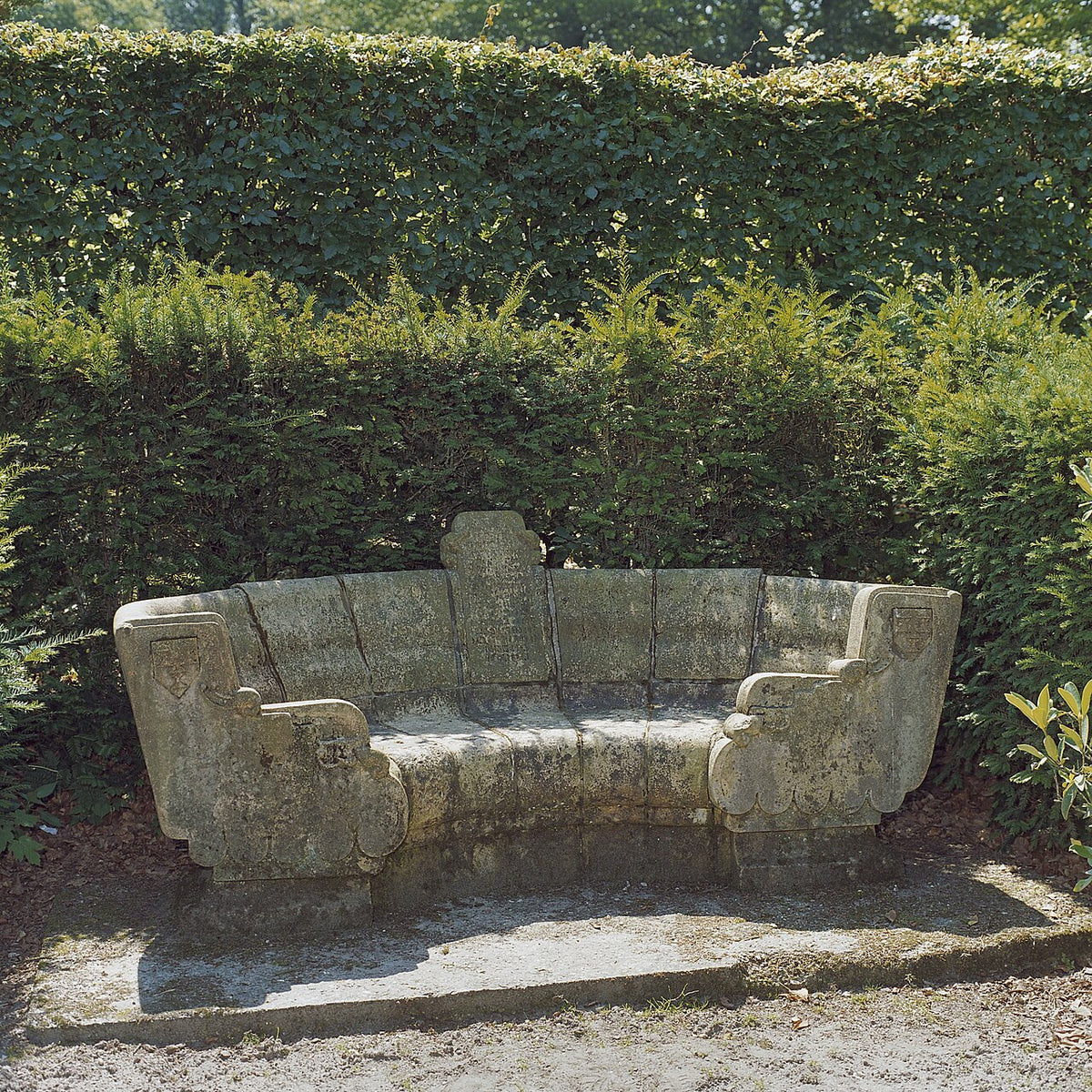 Bankje in een park in Ermelo