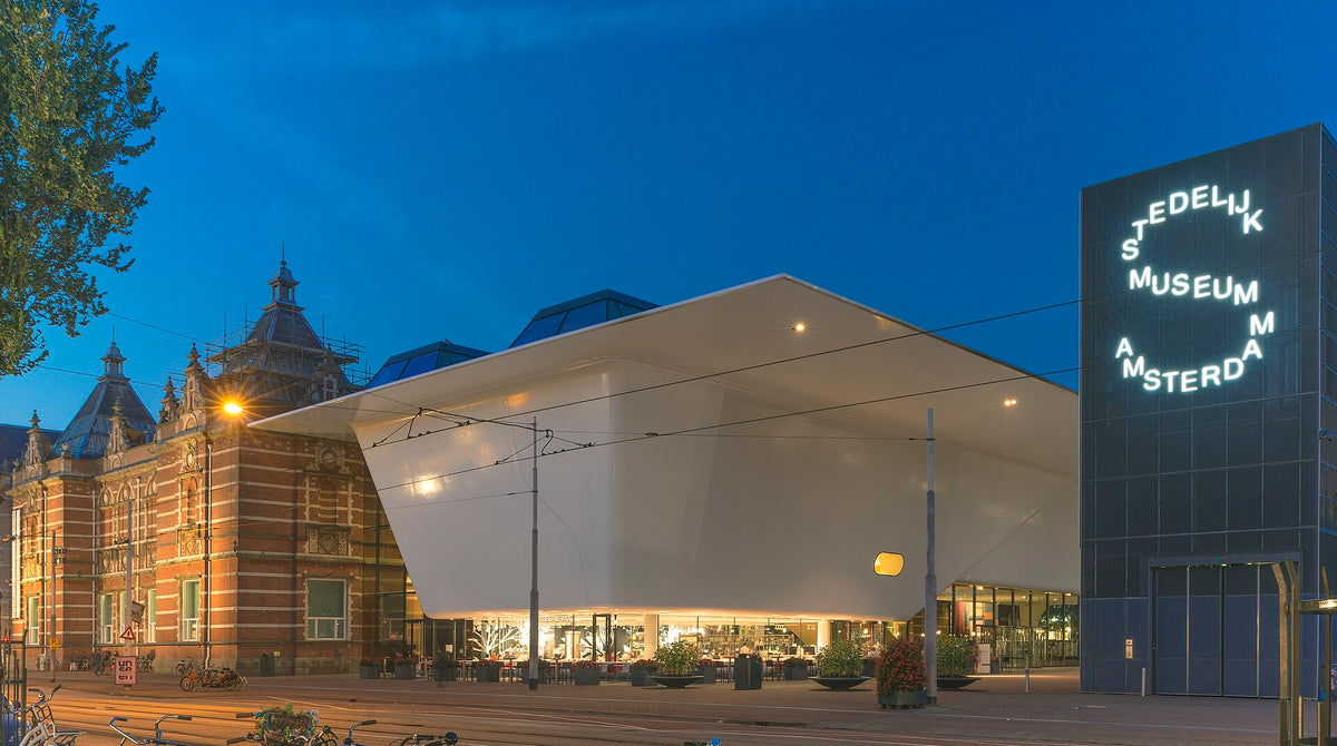 Het Stedelijk Museum in Amsterdam