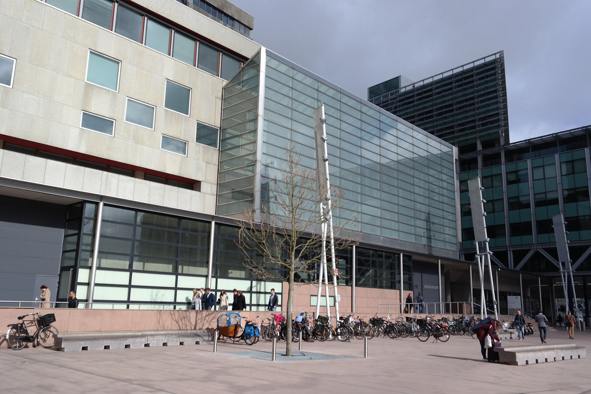 Het Paleis van Justitie aan de Prins Clauslaan in Den Haag