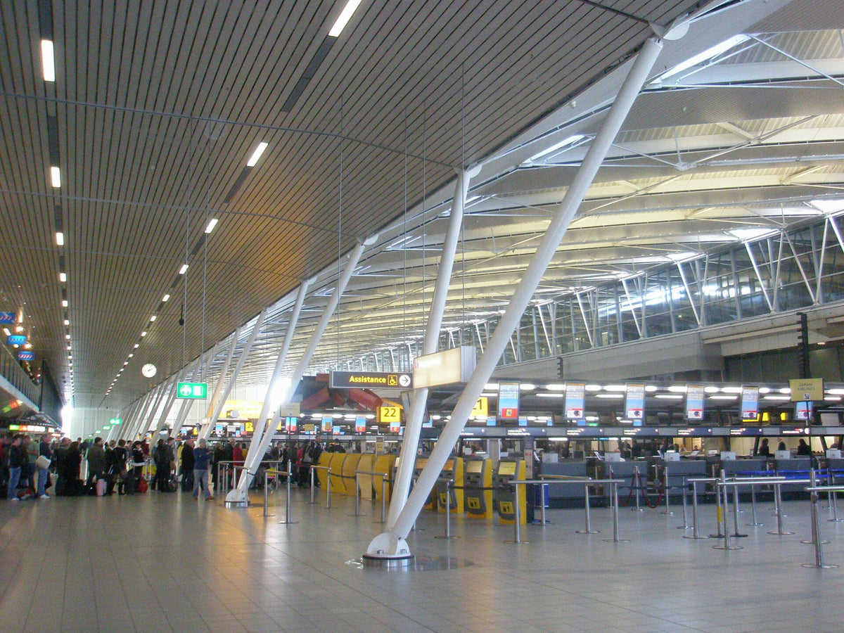 Vertrekhal van Schiphol (archiefbeeld)
